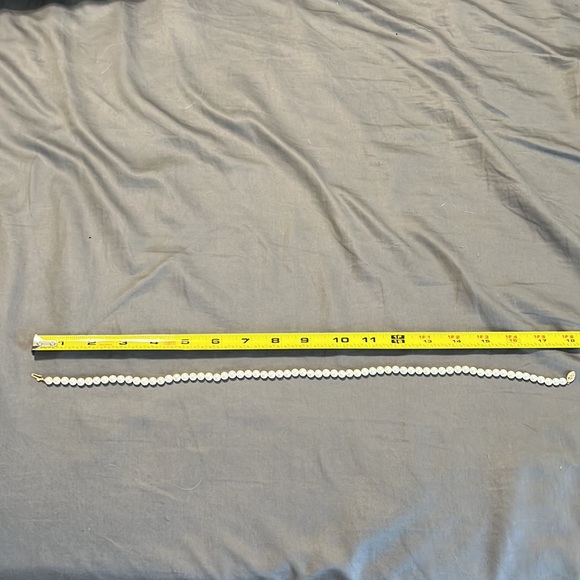 Real pearls, gold clasp, 18” - Picture 3 of 3